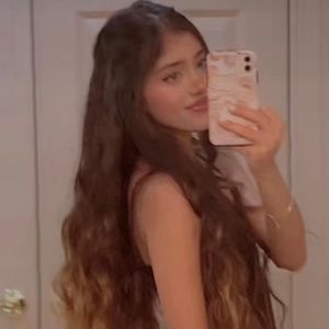 Meet your Posher, Riya